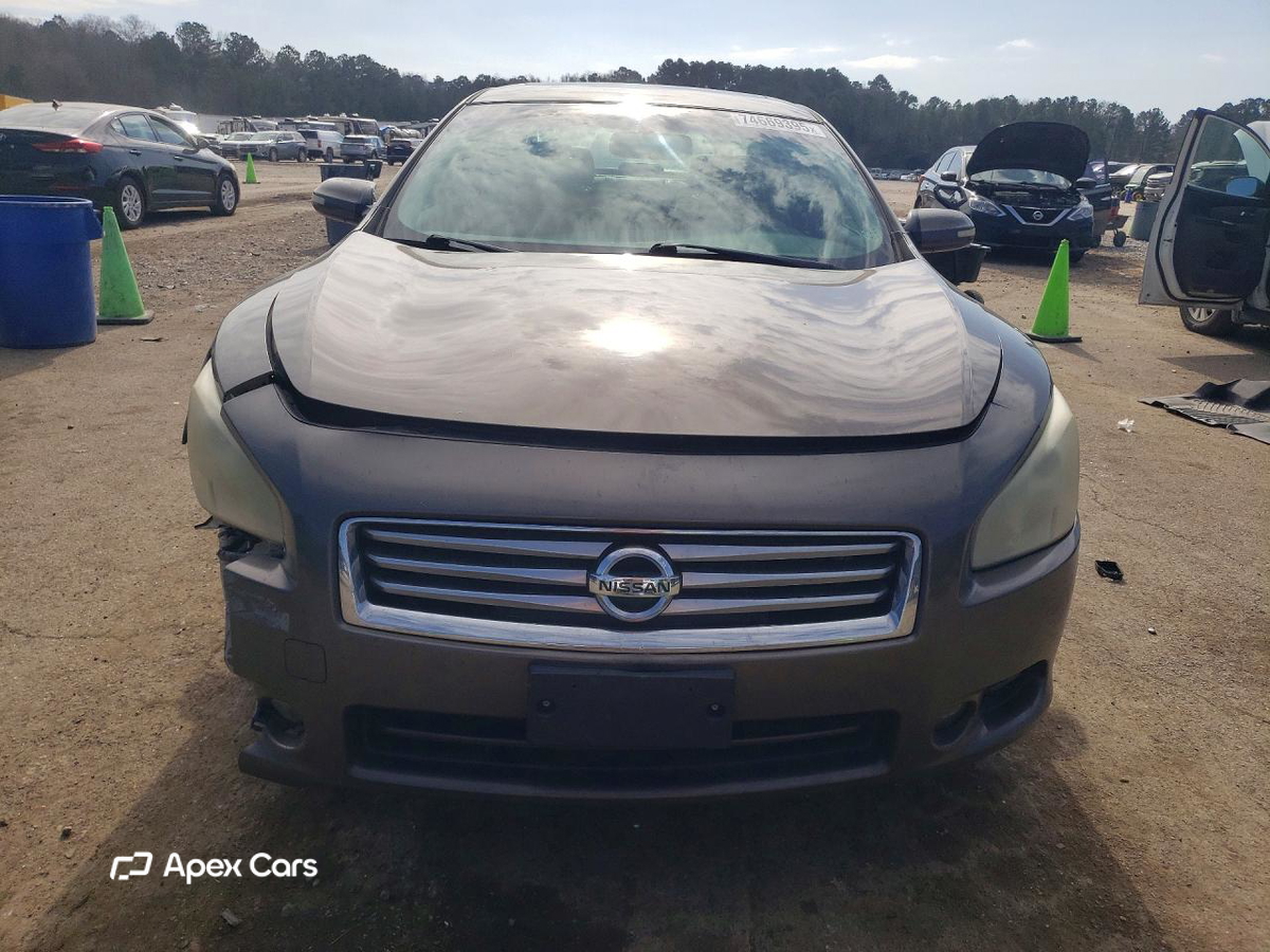 Nissan Maxima 2012
