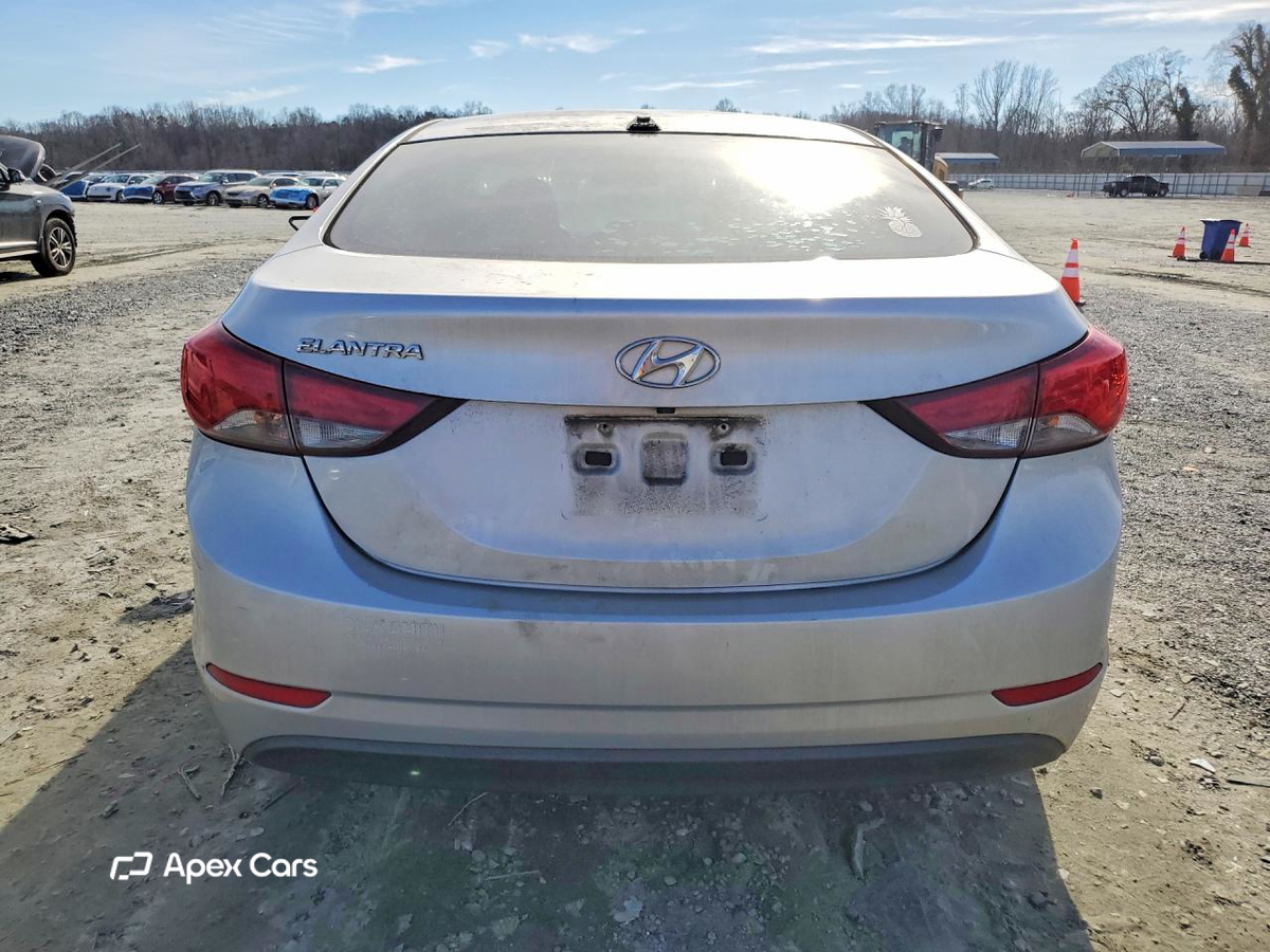 Hyundai Elantra 2016