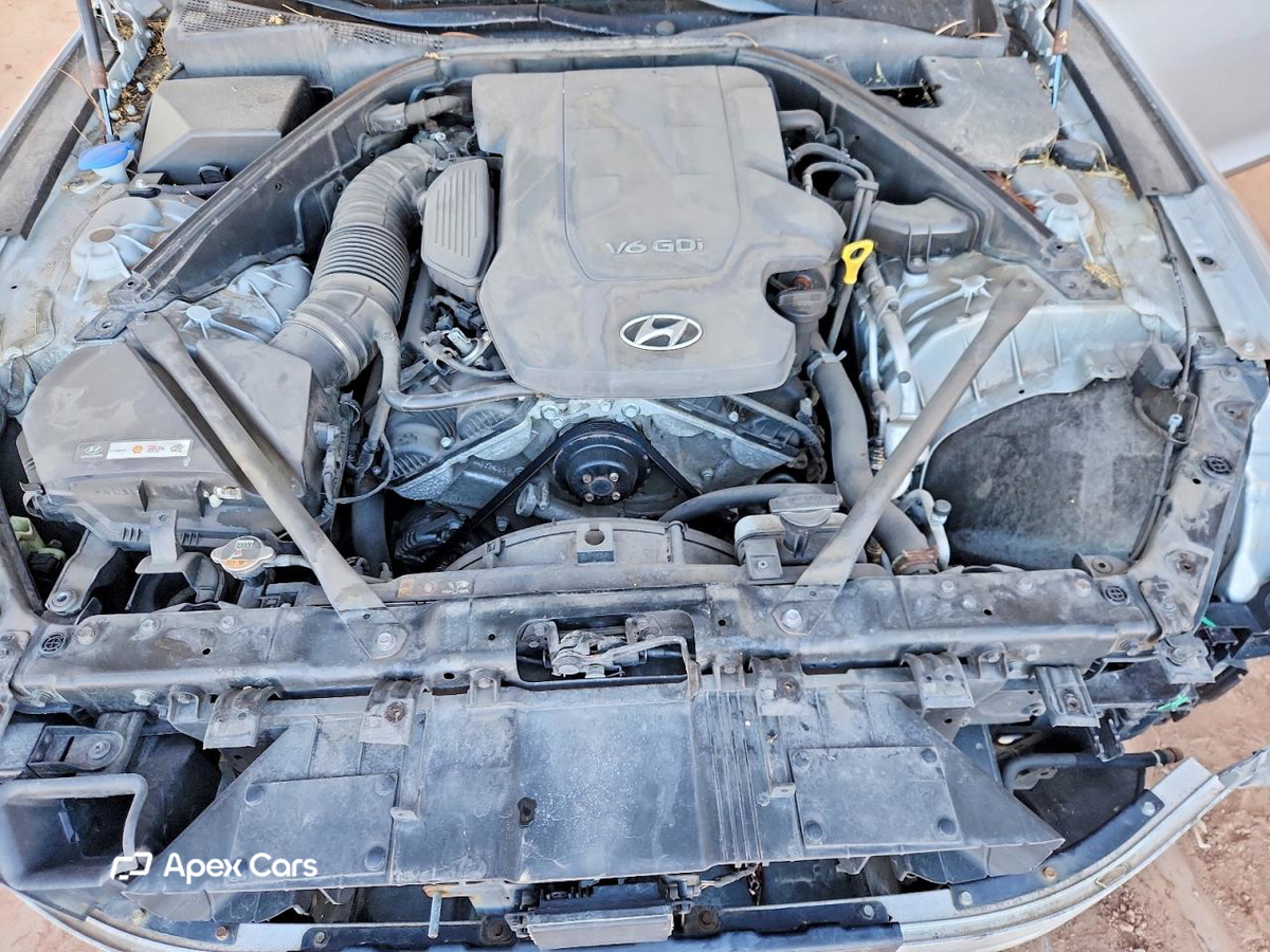 Hyundai Genesis 2015
