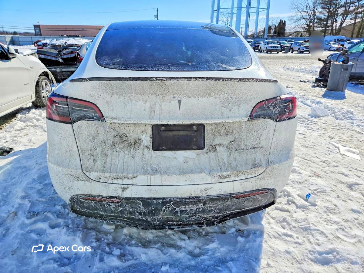 Tesla Model Y 2022