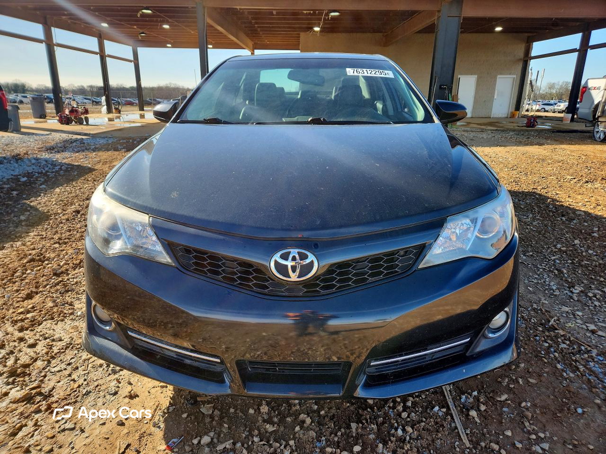 Toyota Camry 2012
