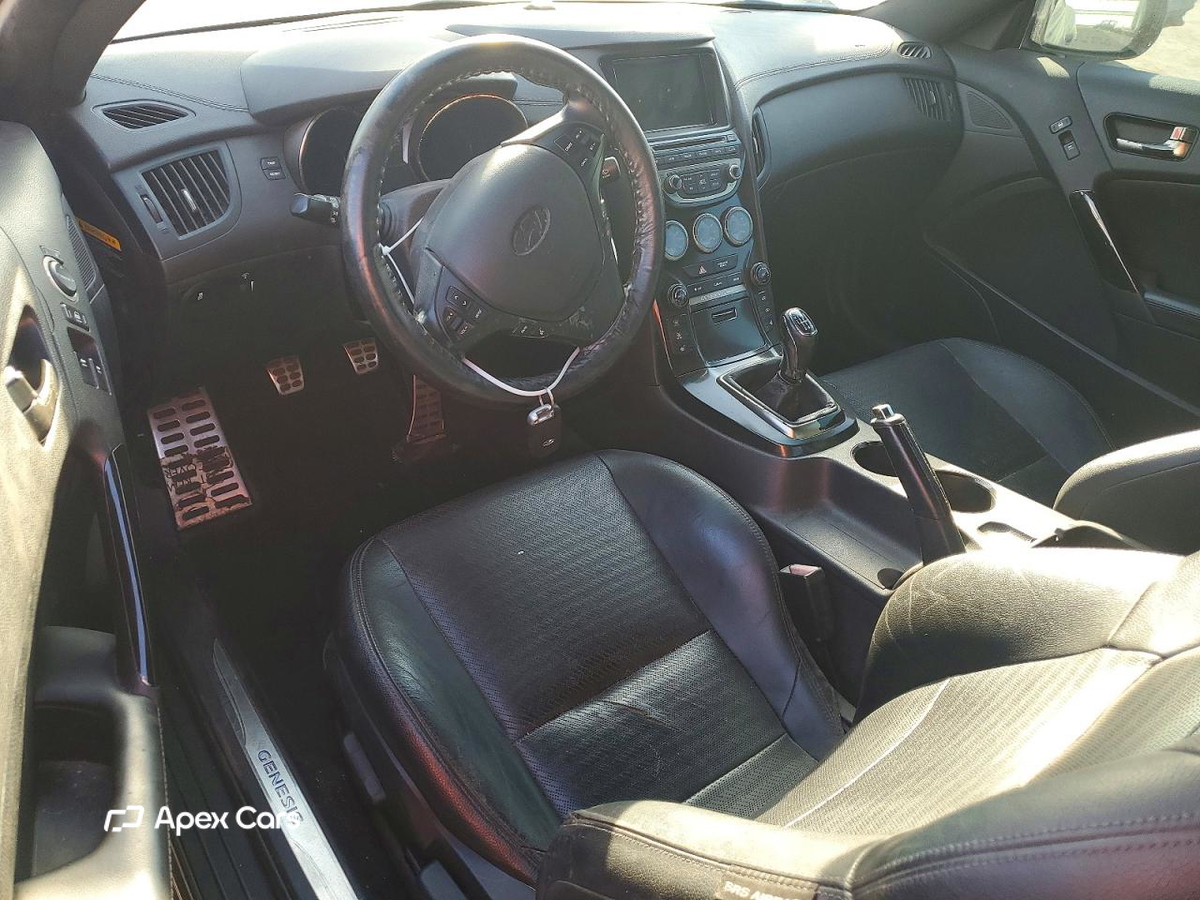 Hyundai Genesis 2013
