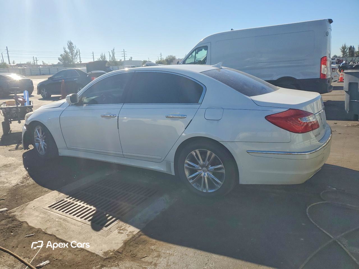 Hyundai Genesis 2012