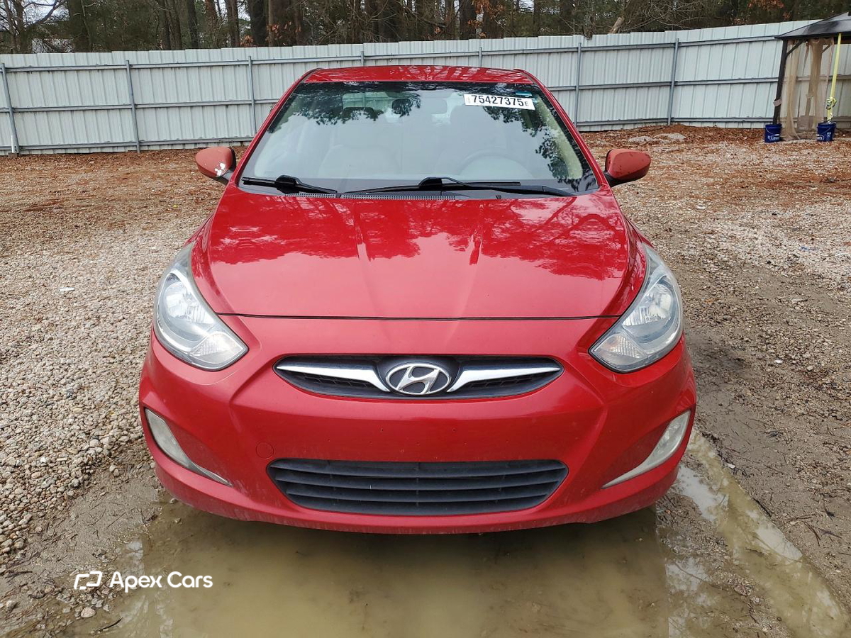 Hyundai Accent 2013