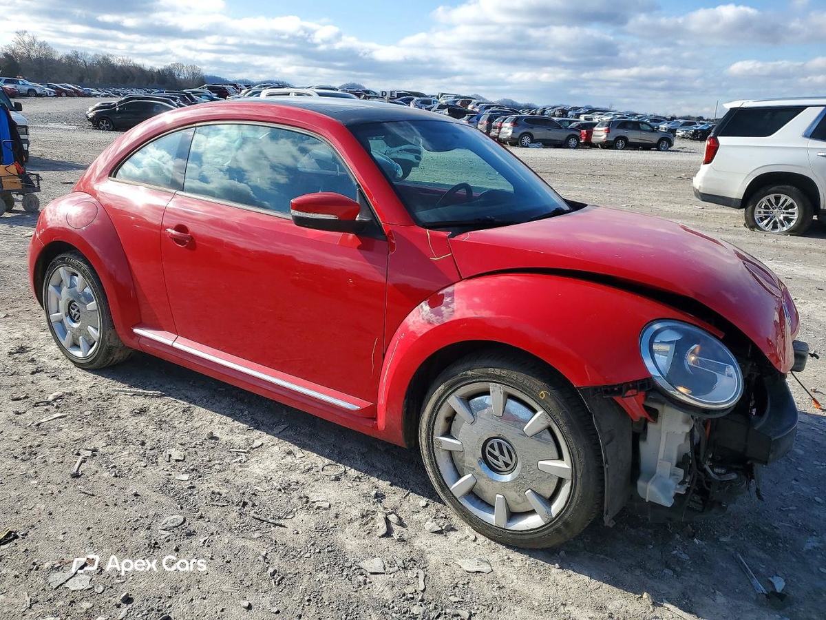 Volkswagen Beetle 2013
