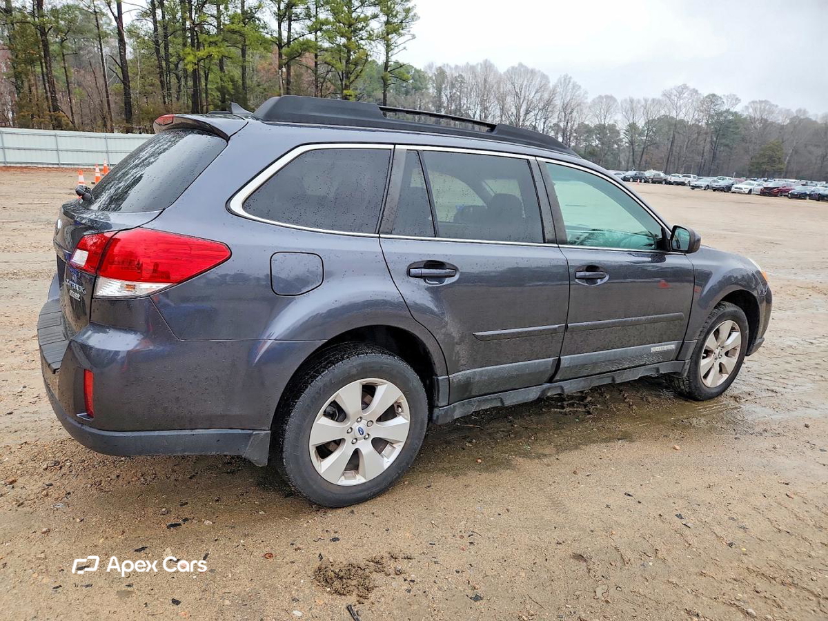 Subaru Outback 2011