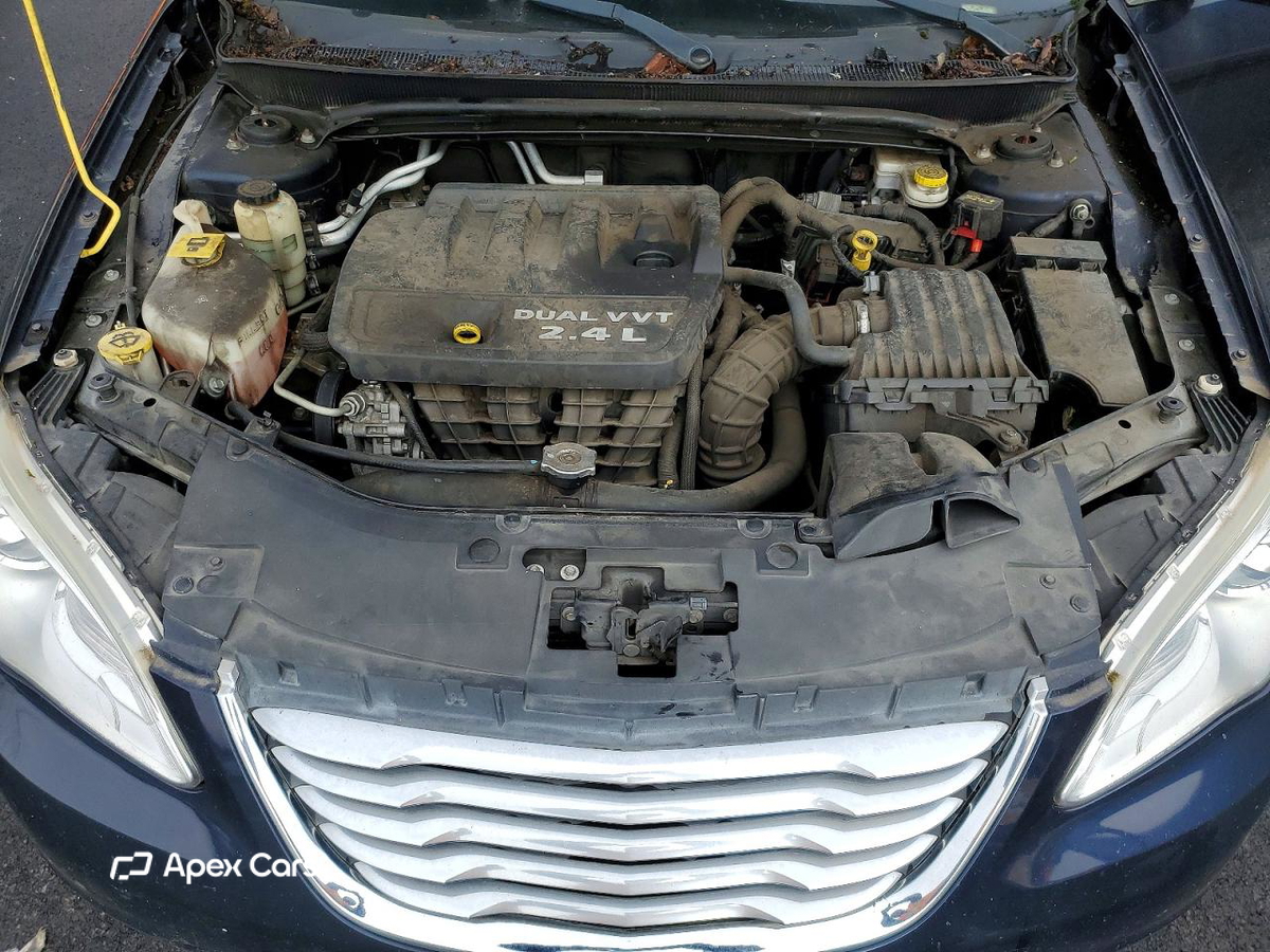 Chrysler 200 2012