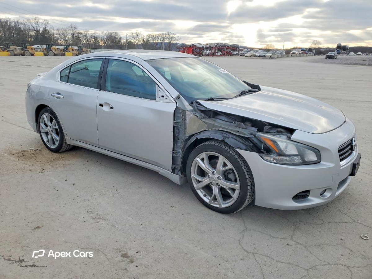 Nissan Maxima 2012