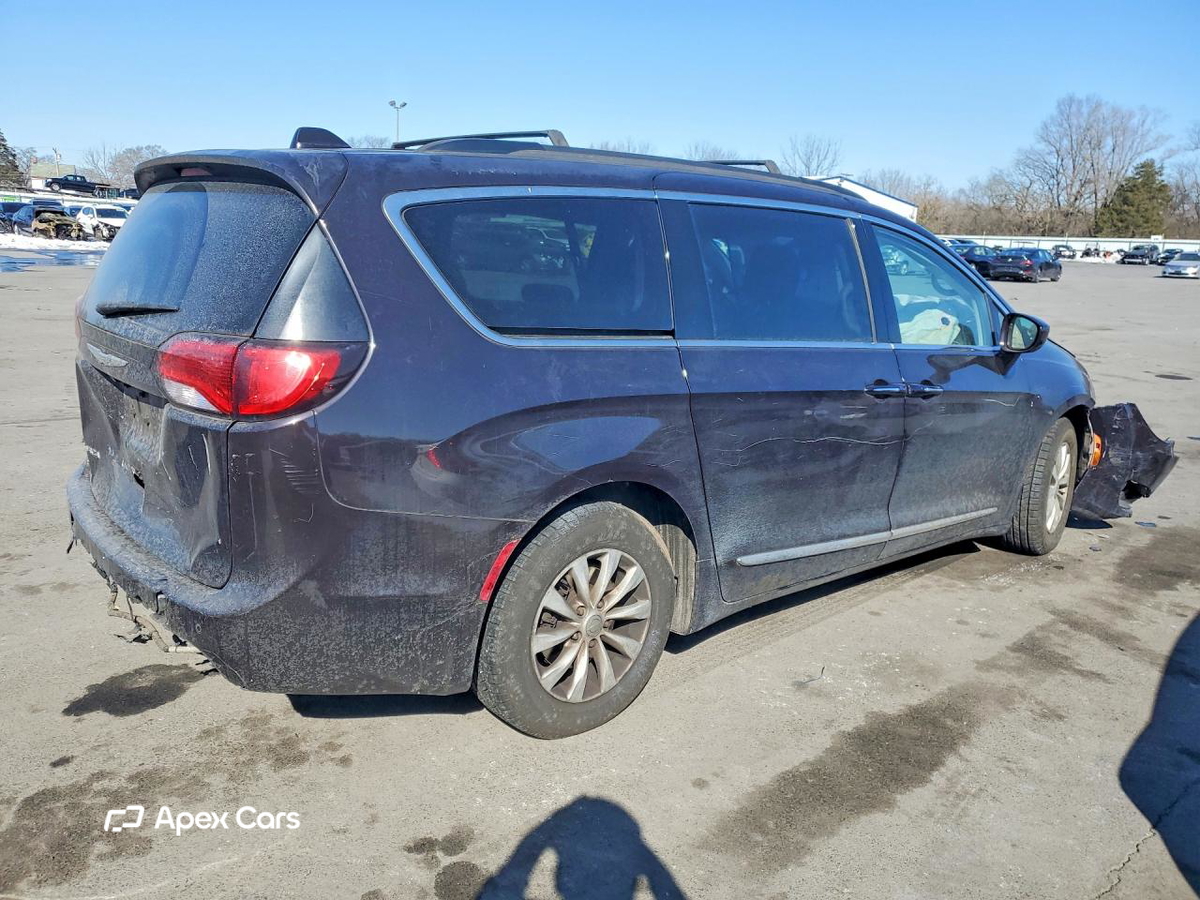 Chrysler Pacifica 2017