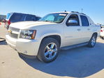 Chevrolet Avalanche 2013