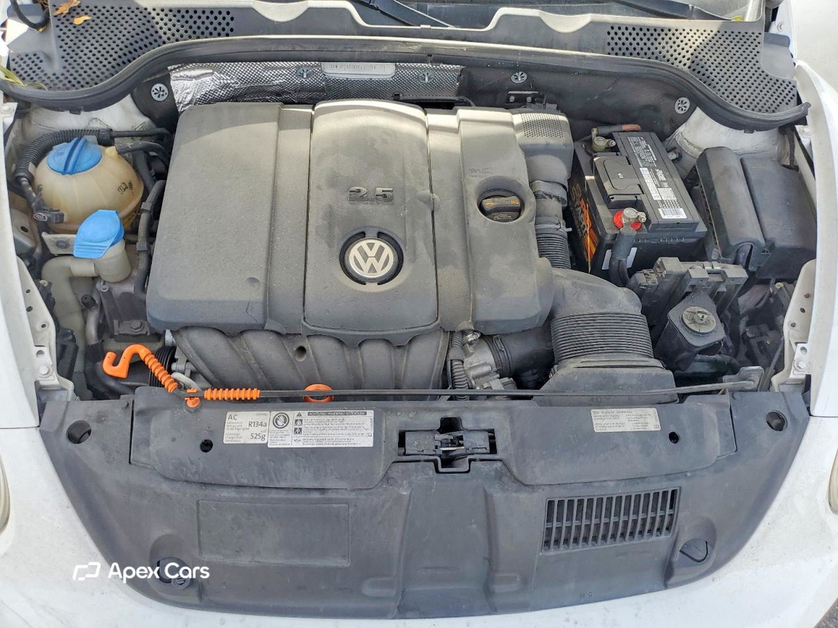 Volkswagen Beetle 2013