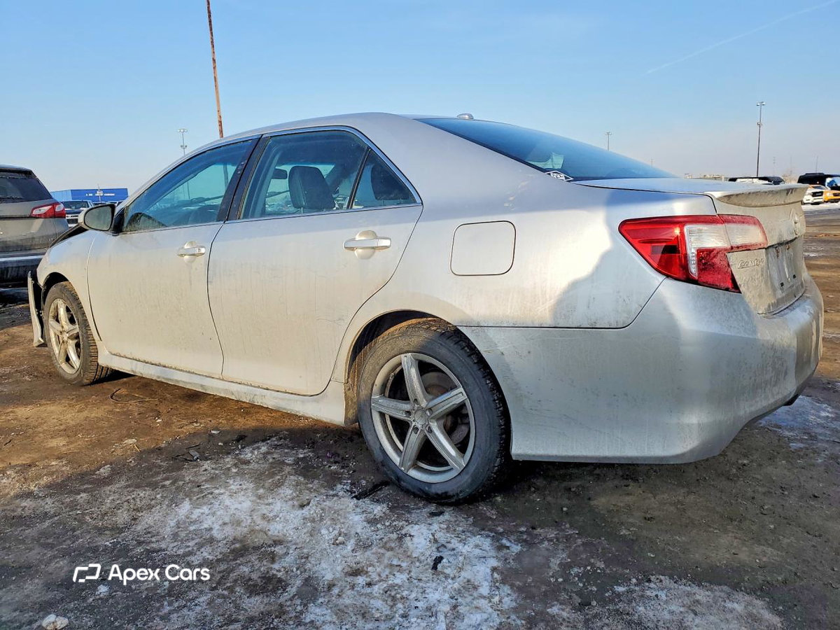 Toyota Camry 2012