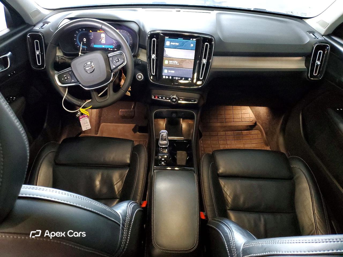 Volvo XC40 2023