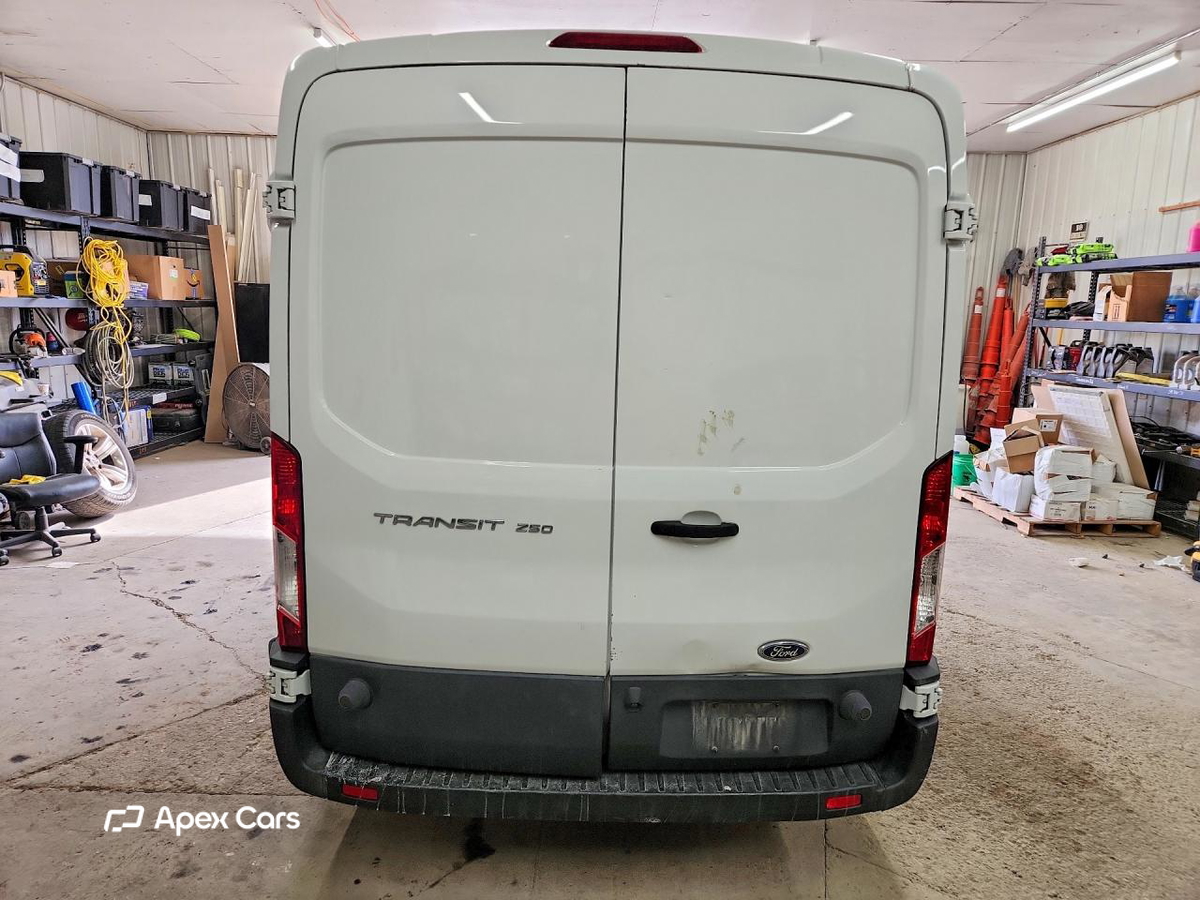 Ford Transit 2015