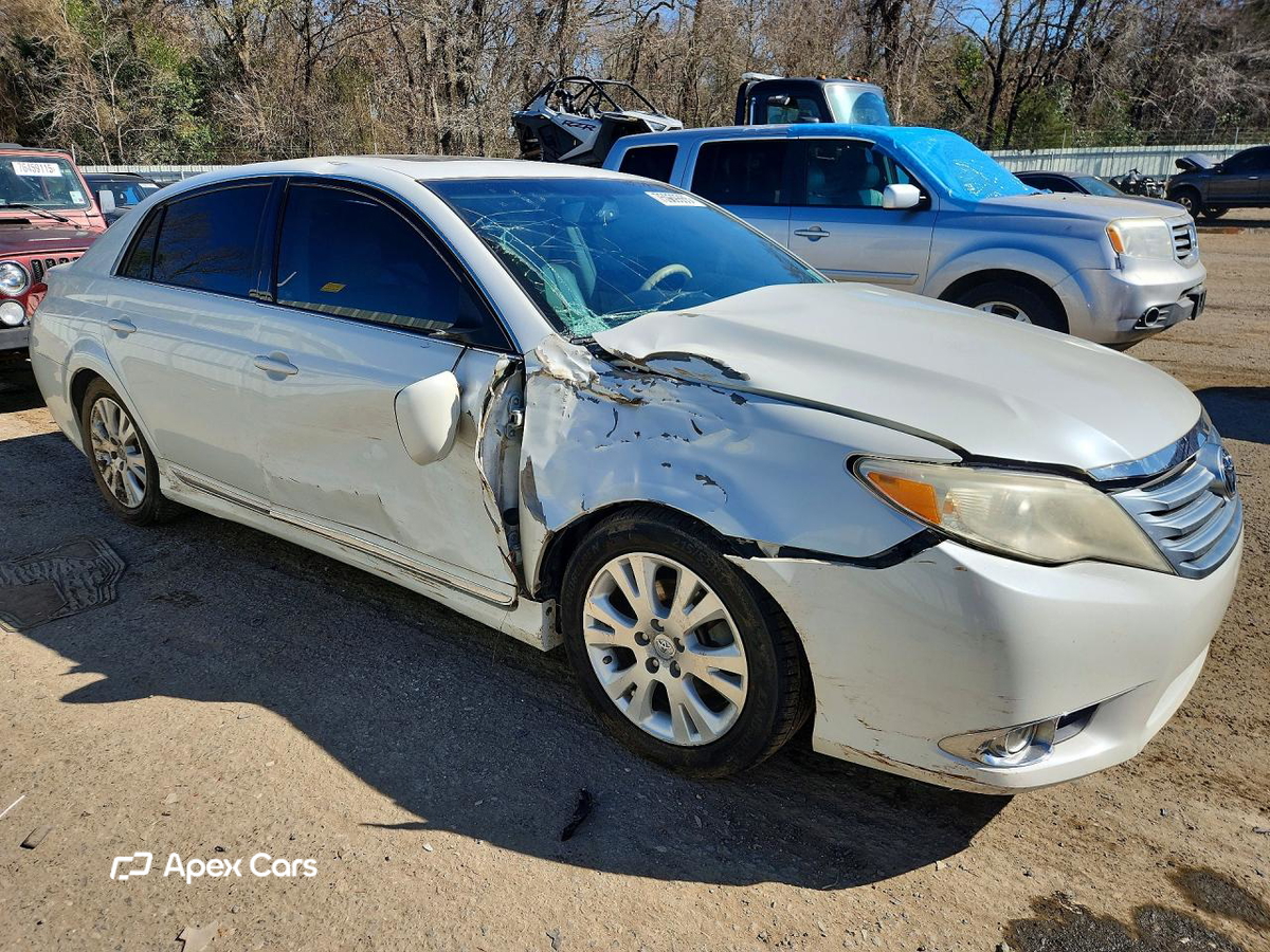 Toyota Avalon 2012