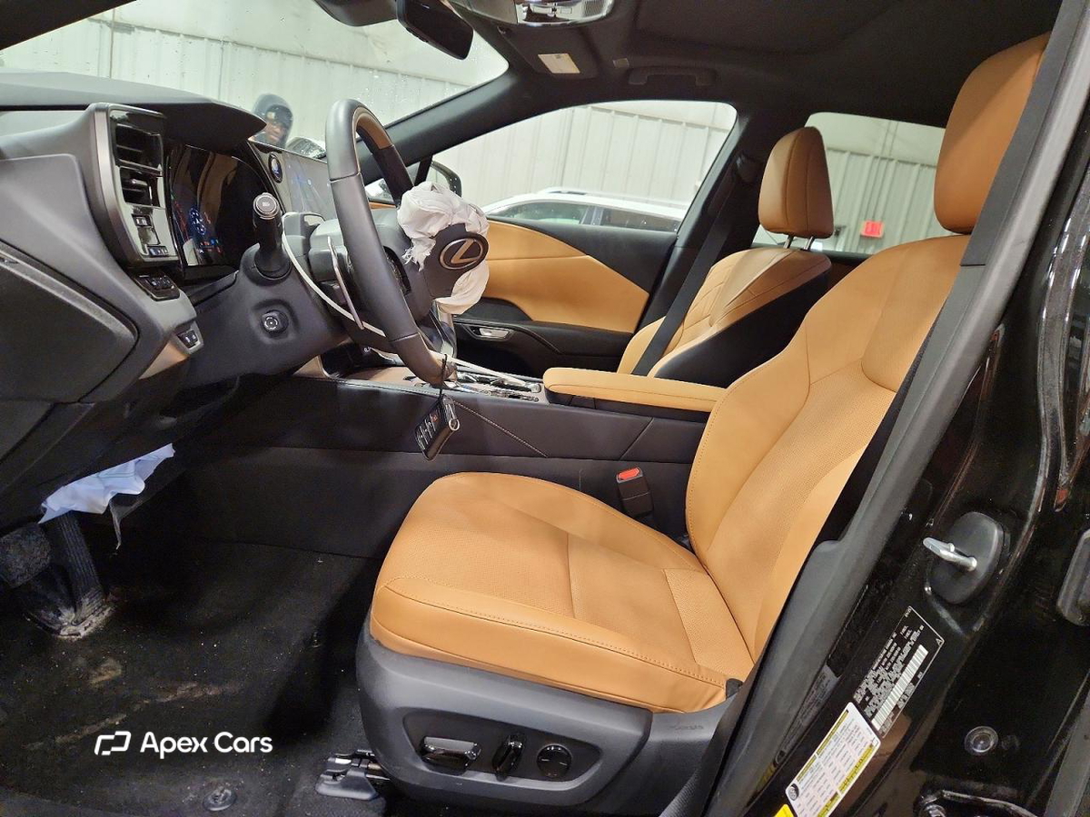 Lexus RX 2025