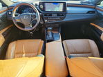 Lexus ES 2022