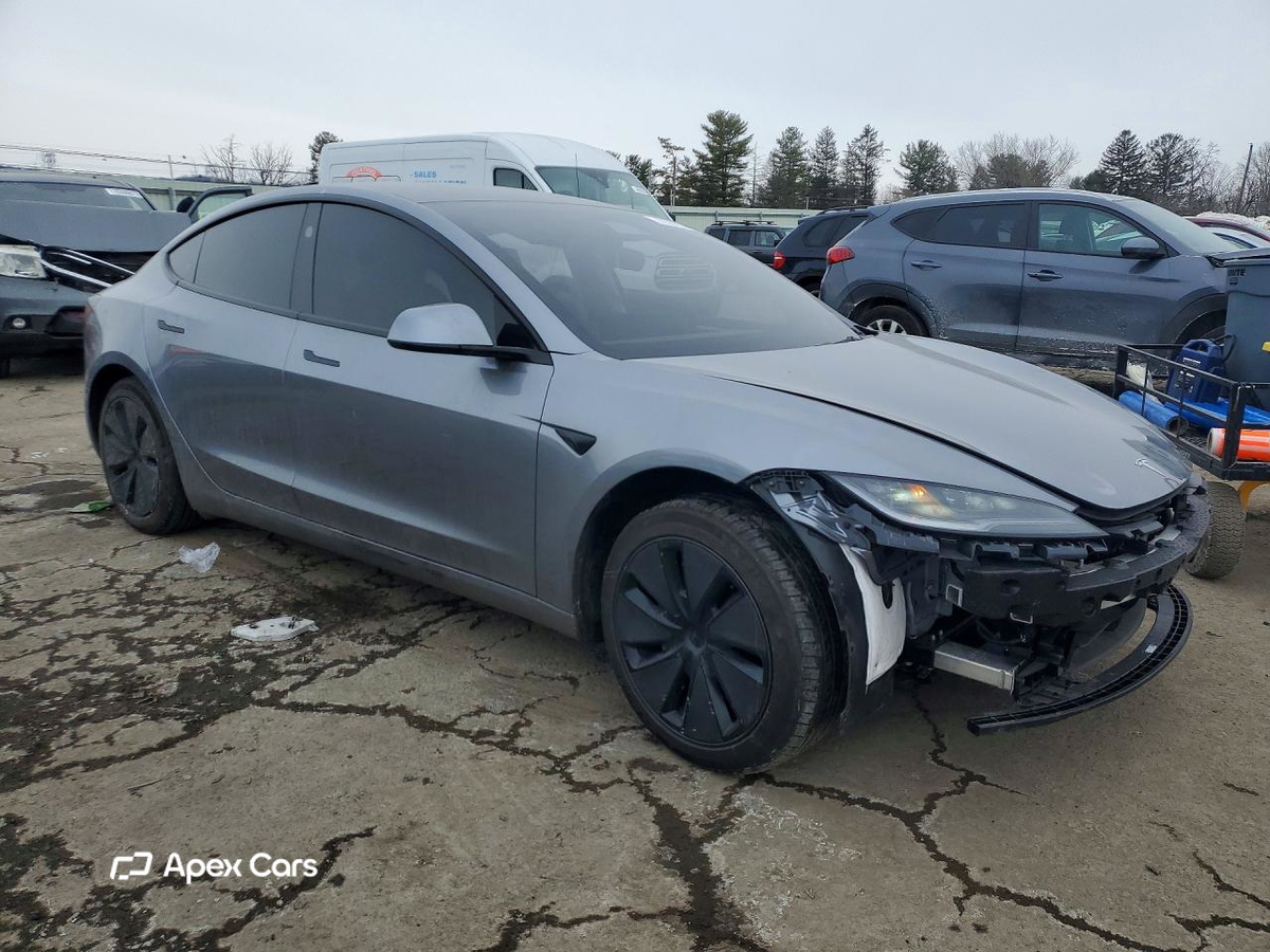 Tesla Model 3 2025