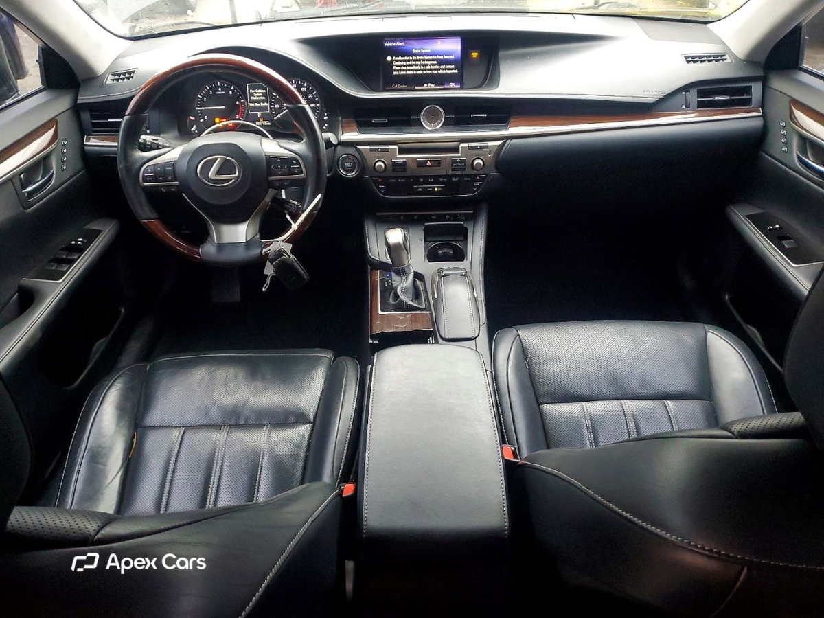 Lexus ES 2017