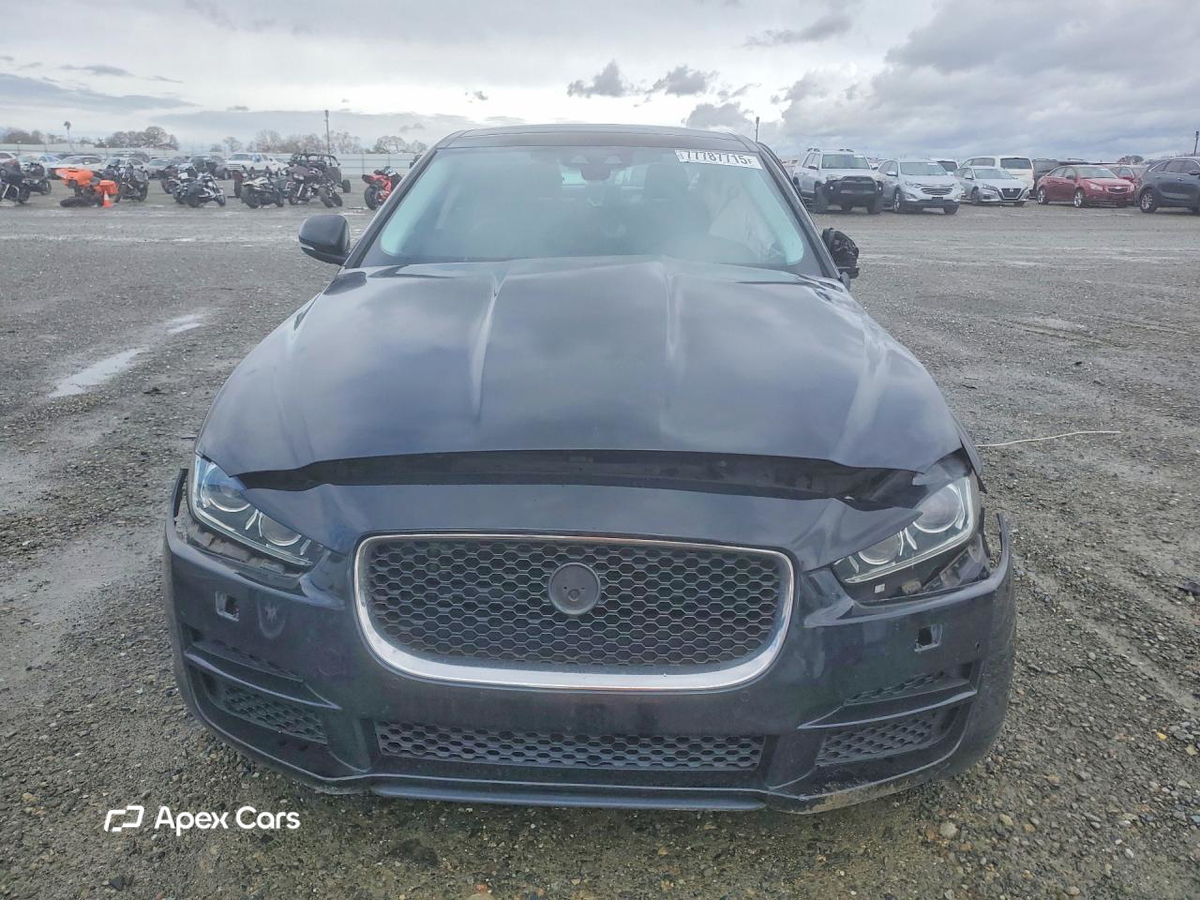 Jaguar XE 2017