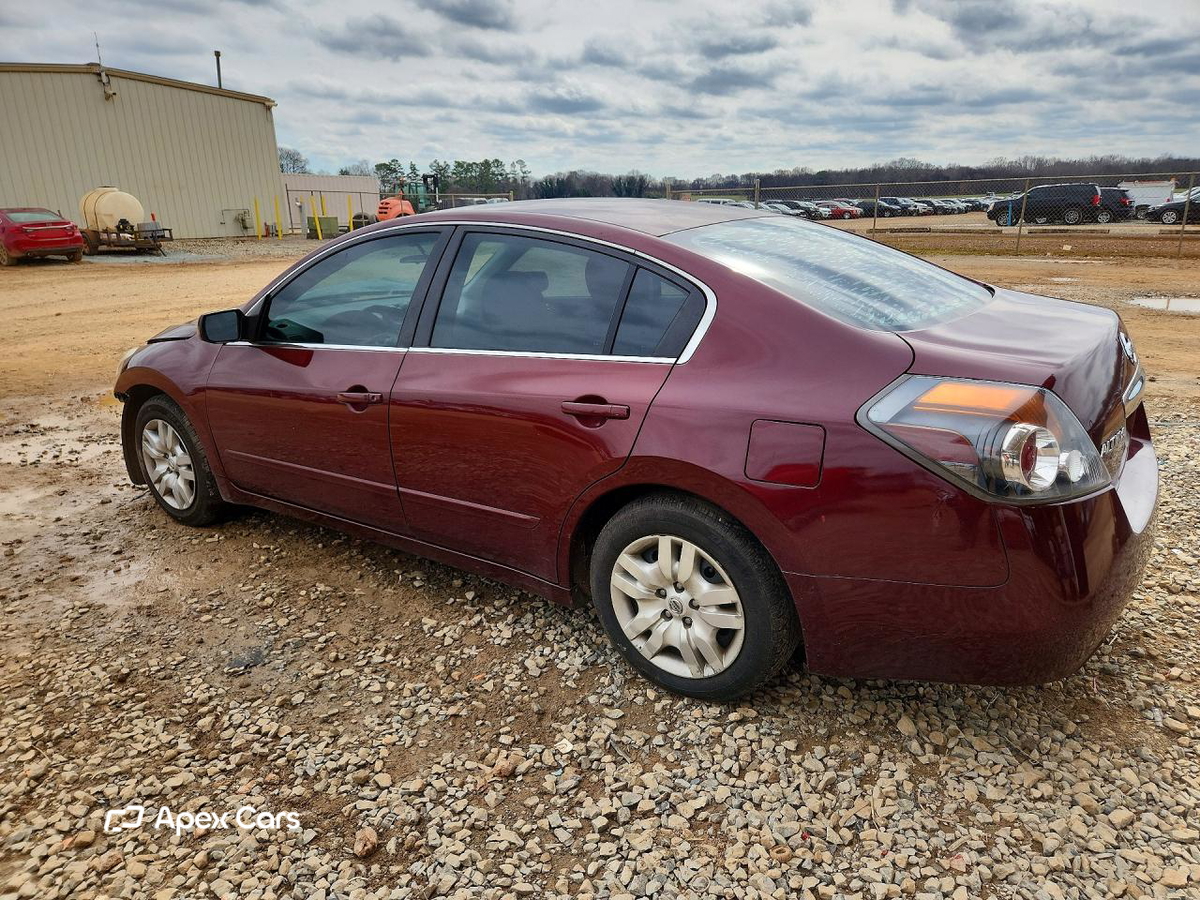 Nissan Altima 2012