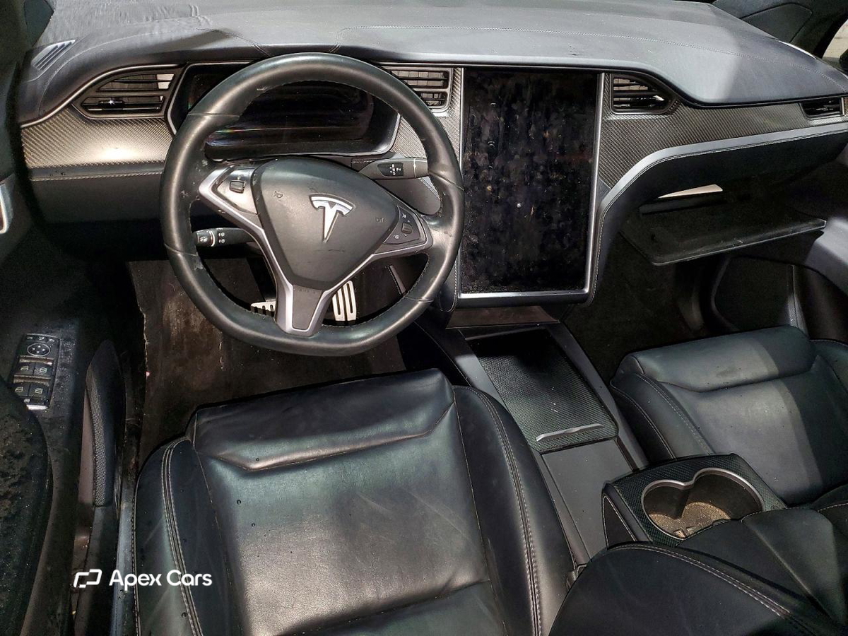 Tesla Model X 2019
