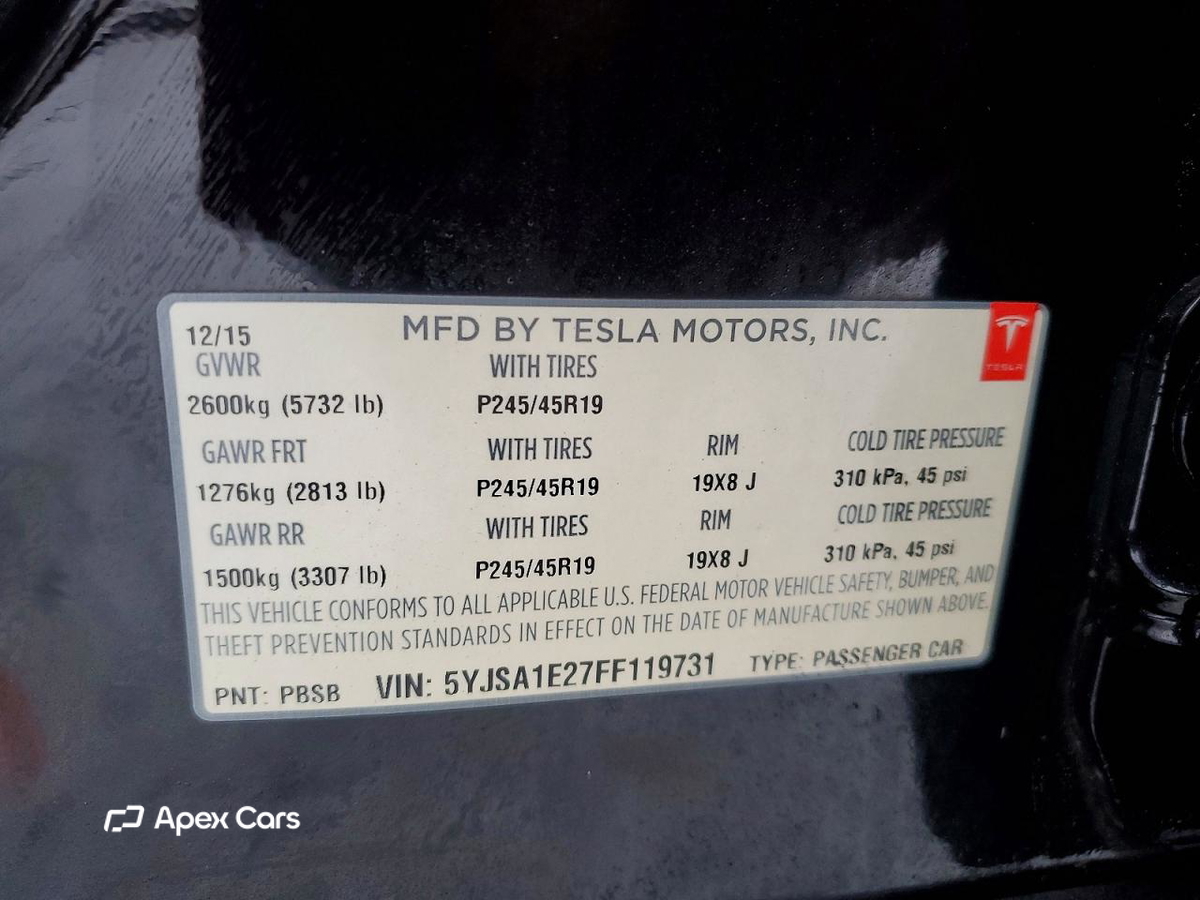 Tesla Model S 2015