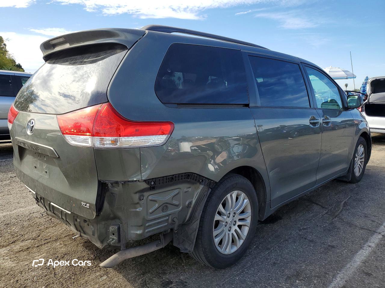 Toyota Sienna 2011
