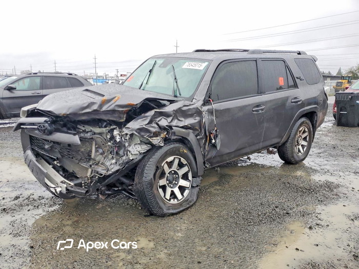 2023 Toyota 4Runner - Image 1 of 5