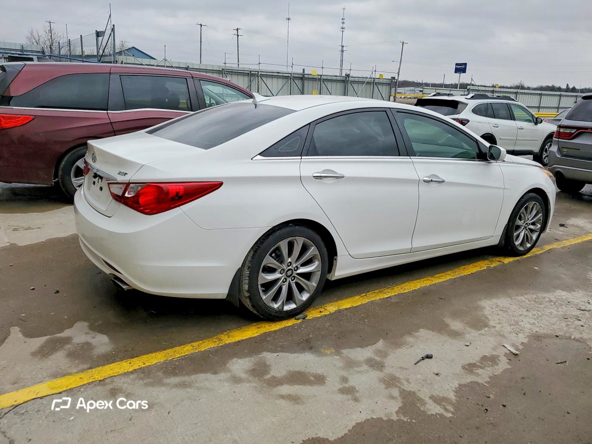 Hyundai Sonata 2011