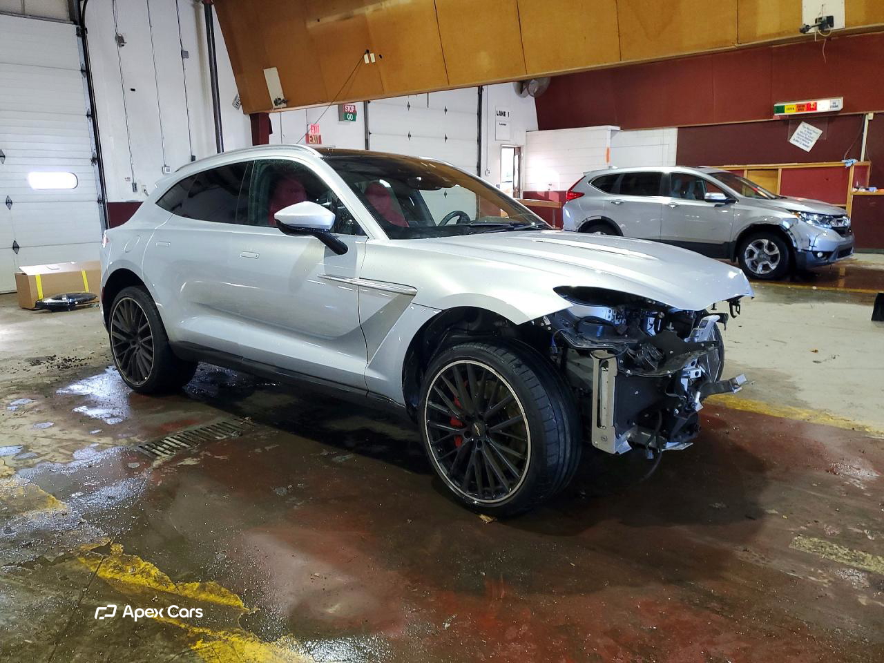 Aston Martin DBX 2023