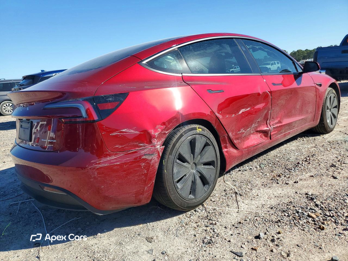 Tesla Model 3 2024