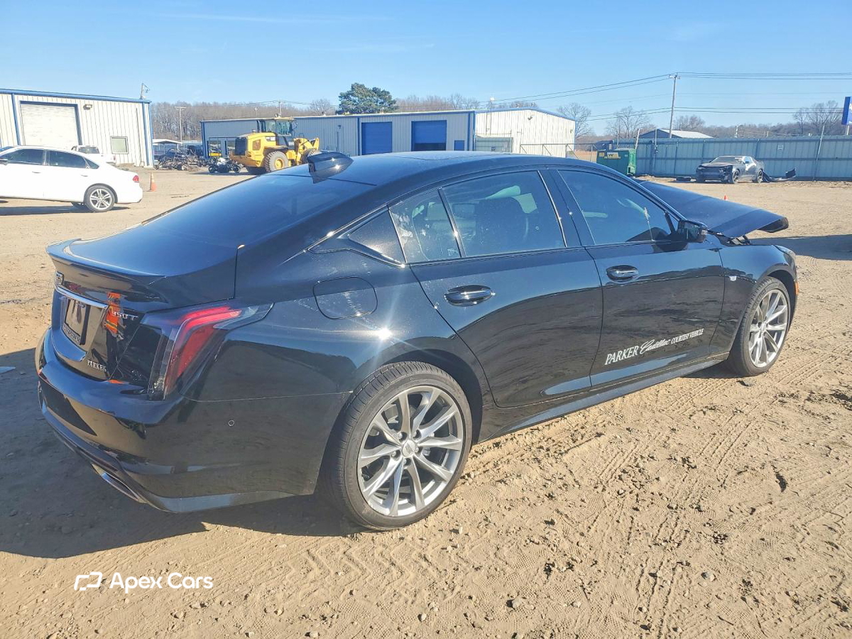 Cadillac CT5 2026