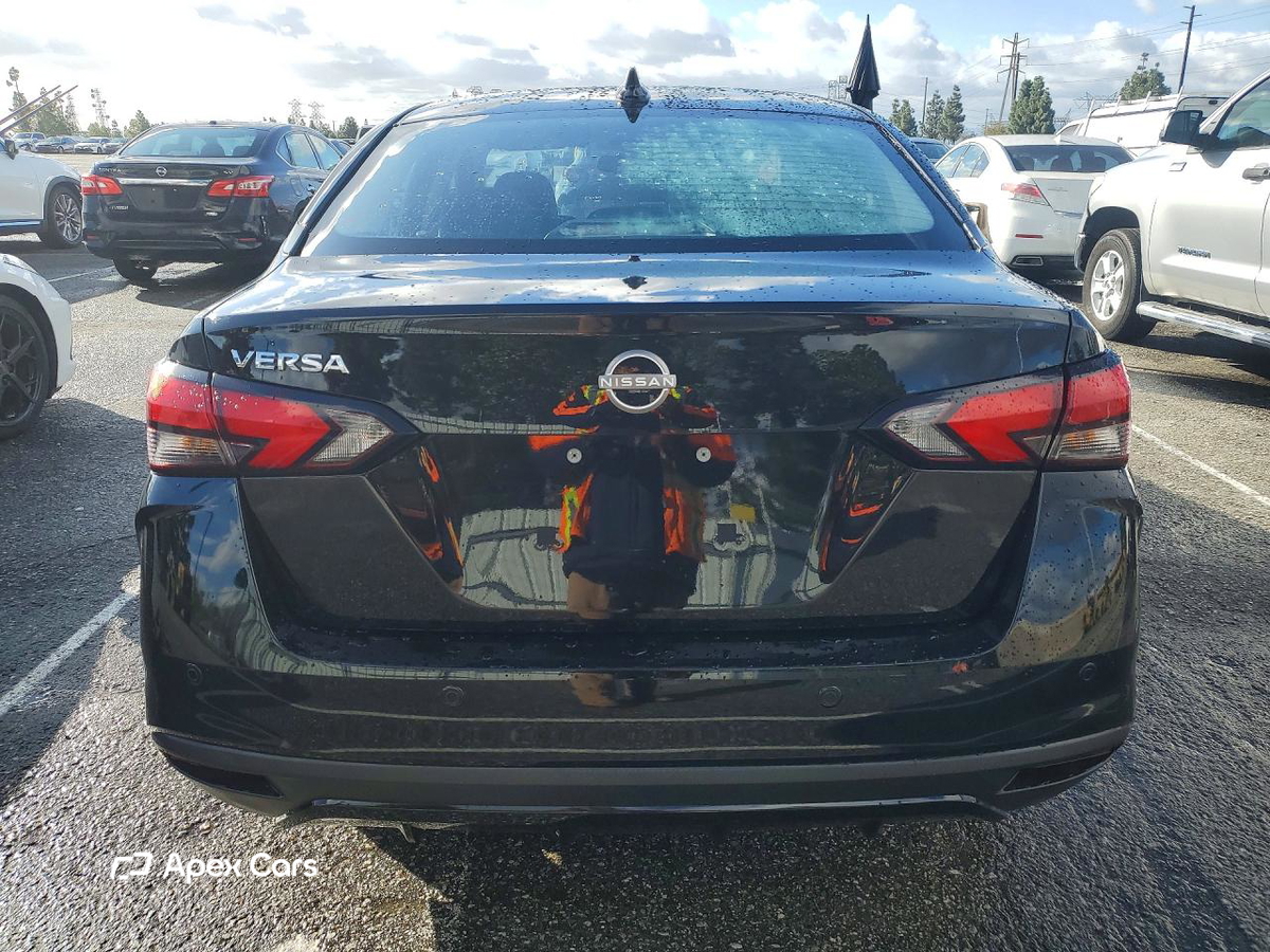 Nissan Versa 2025