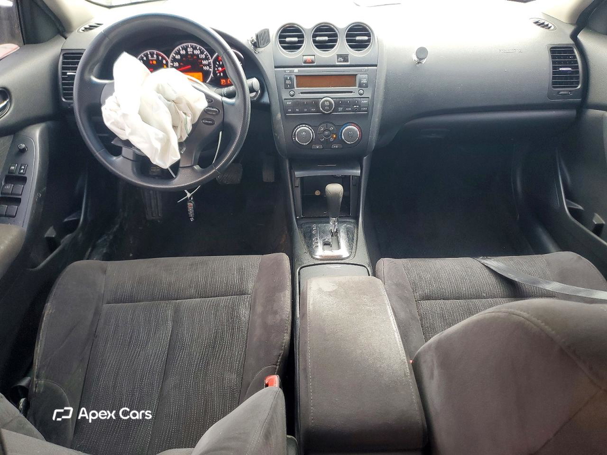 Nissan Altima 2011
