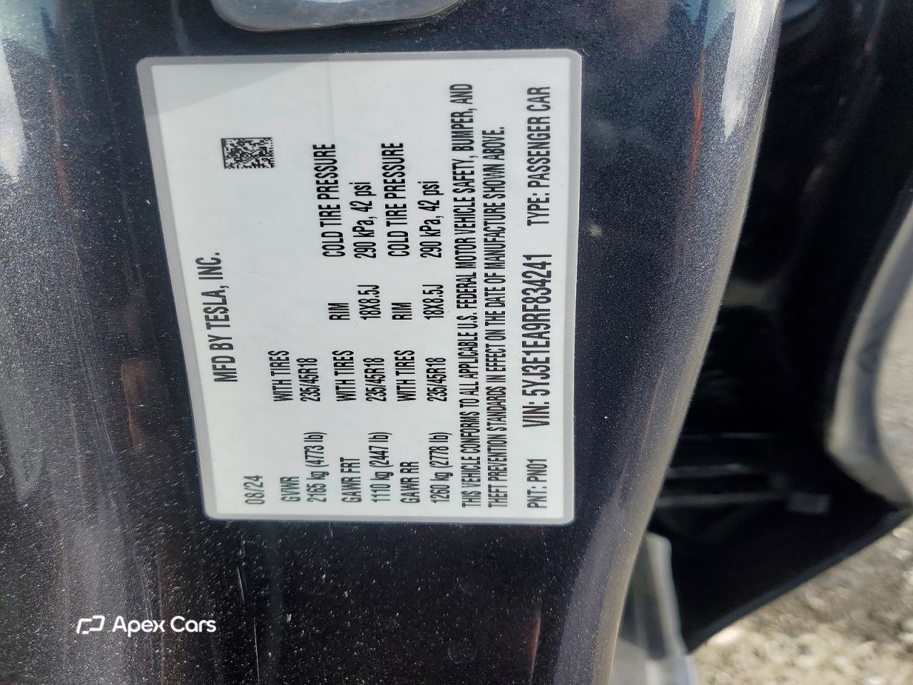 Tesla Model 3 2024