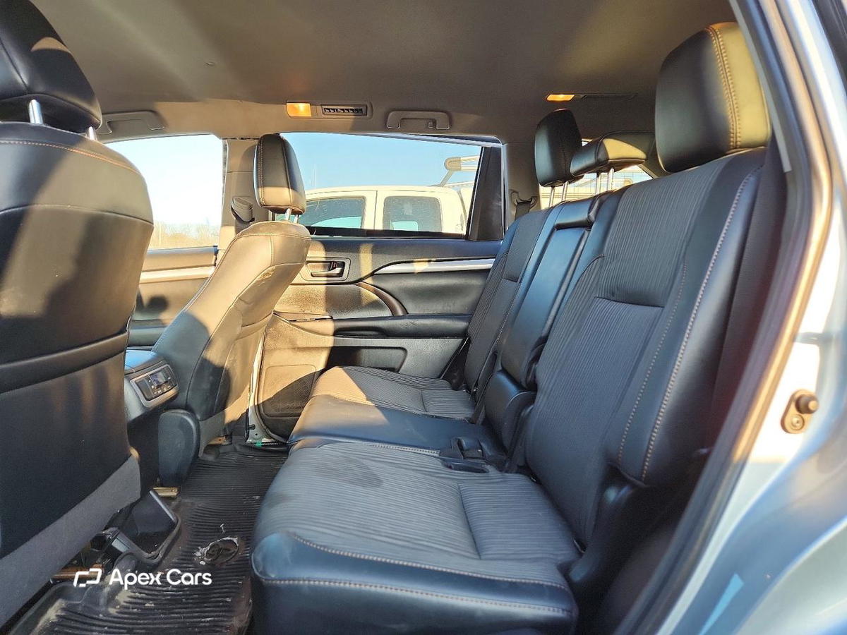 Toyota Highlander 2019