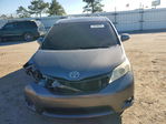 Toyota Sienna 2011