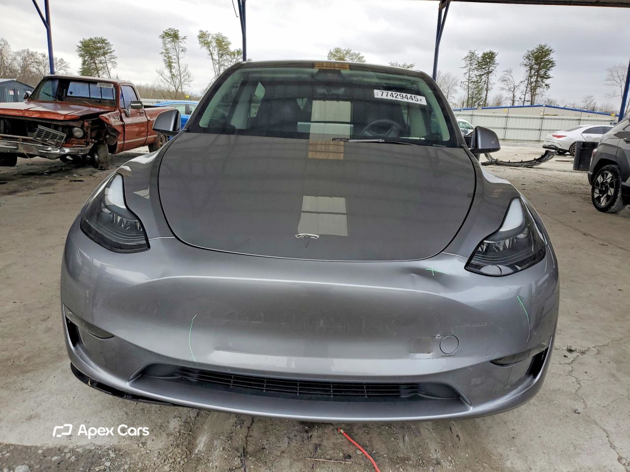 Tesla Model Y 2024