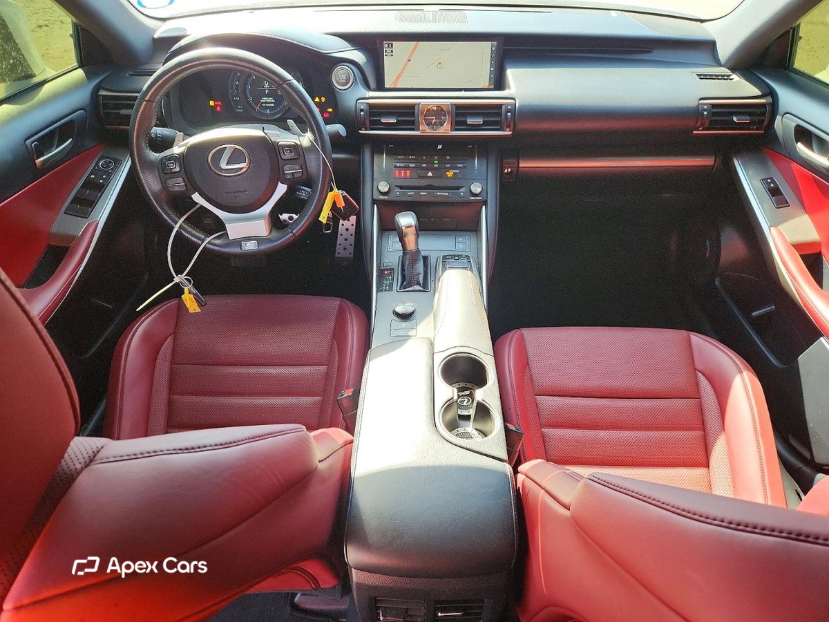Lexus IS 2018