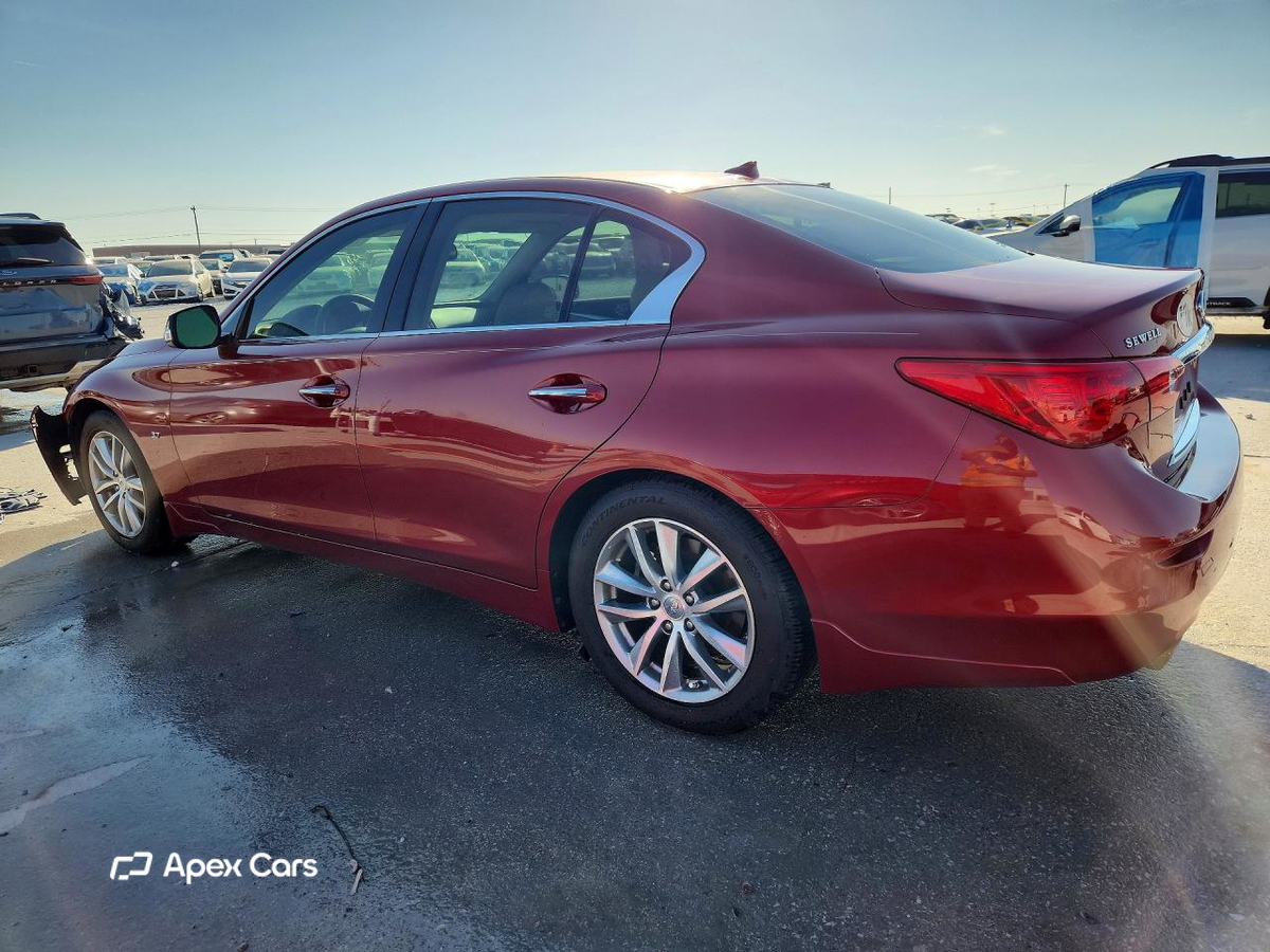 Infiniti Q50 2015