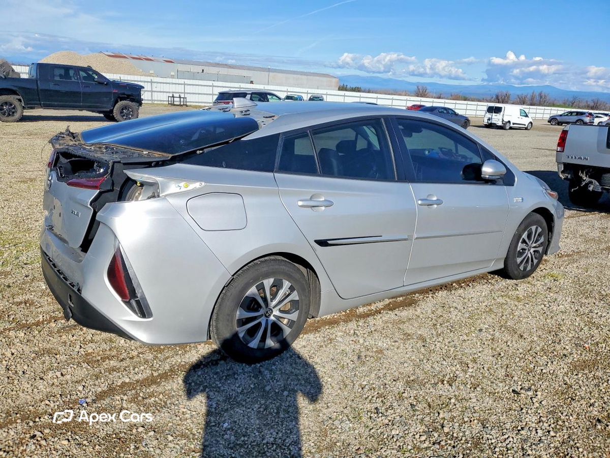 Toyota Prius 2021