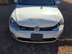 Volkswagen e Golf 2016