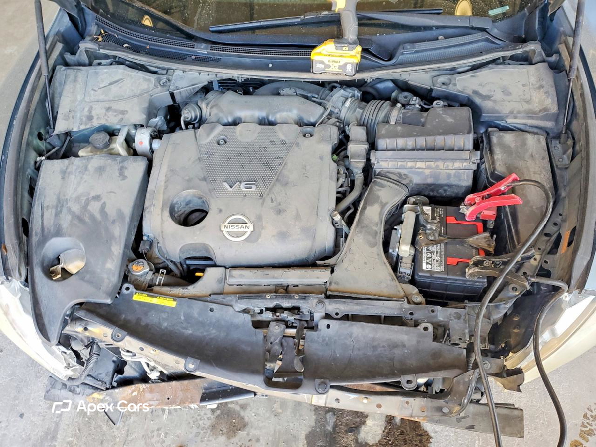 Nissan Maxima 2010