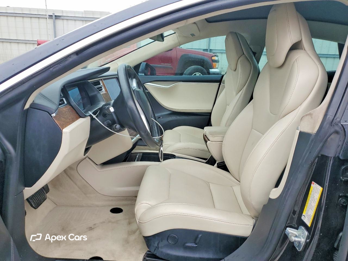 Tesla Model S 2018
