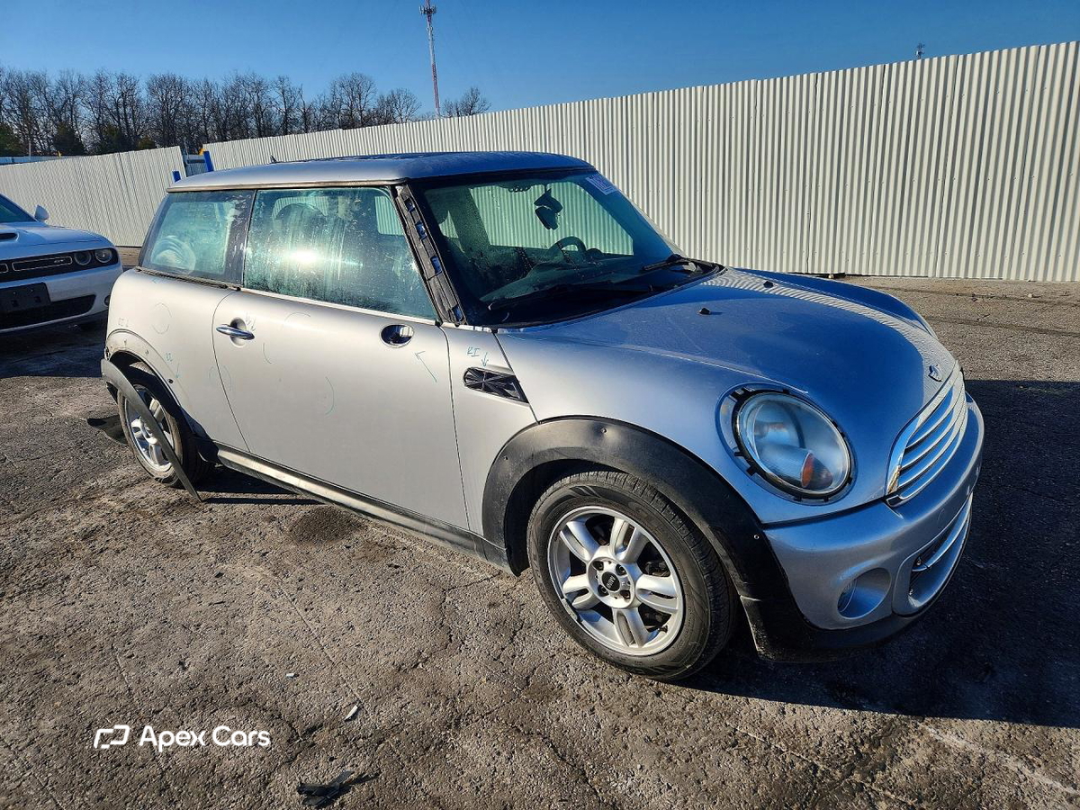 MINI Cooper 2011