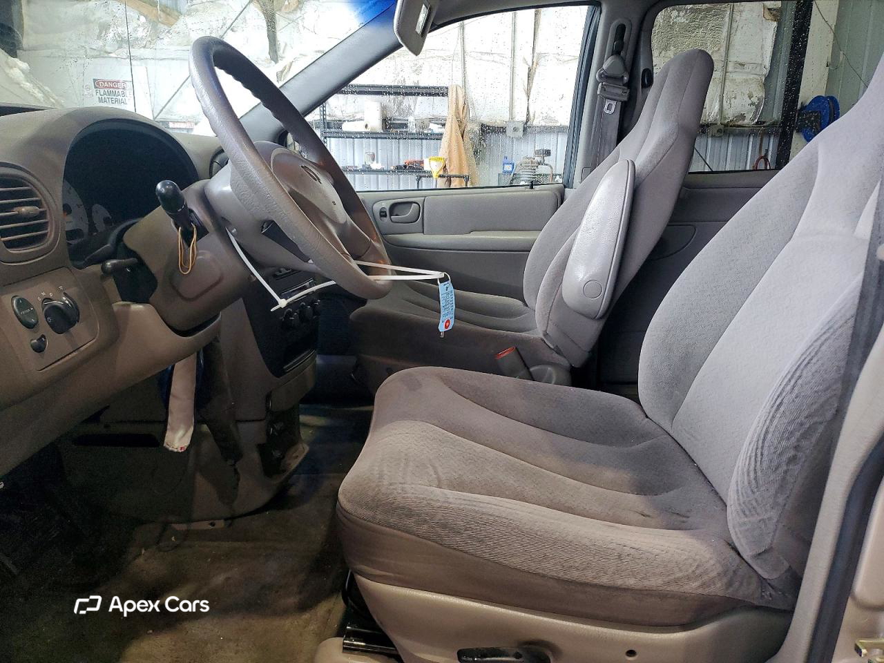 Dodge Caravan 2002
