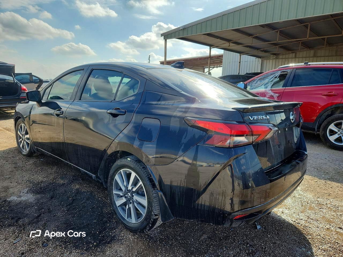 Nissan Versa 2020