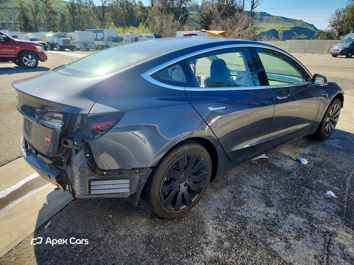 Tesla Model 3 2018