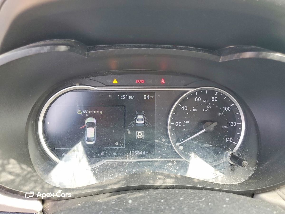 Nissan Versa 2021